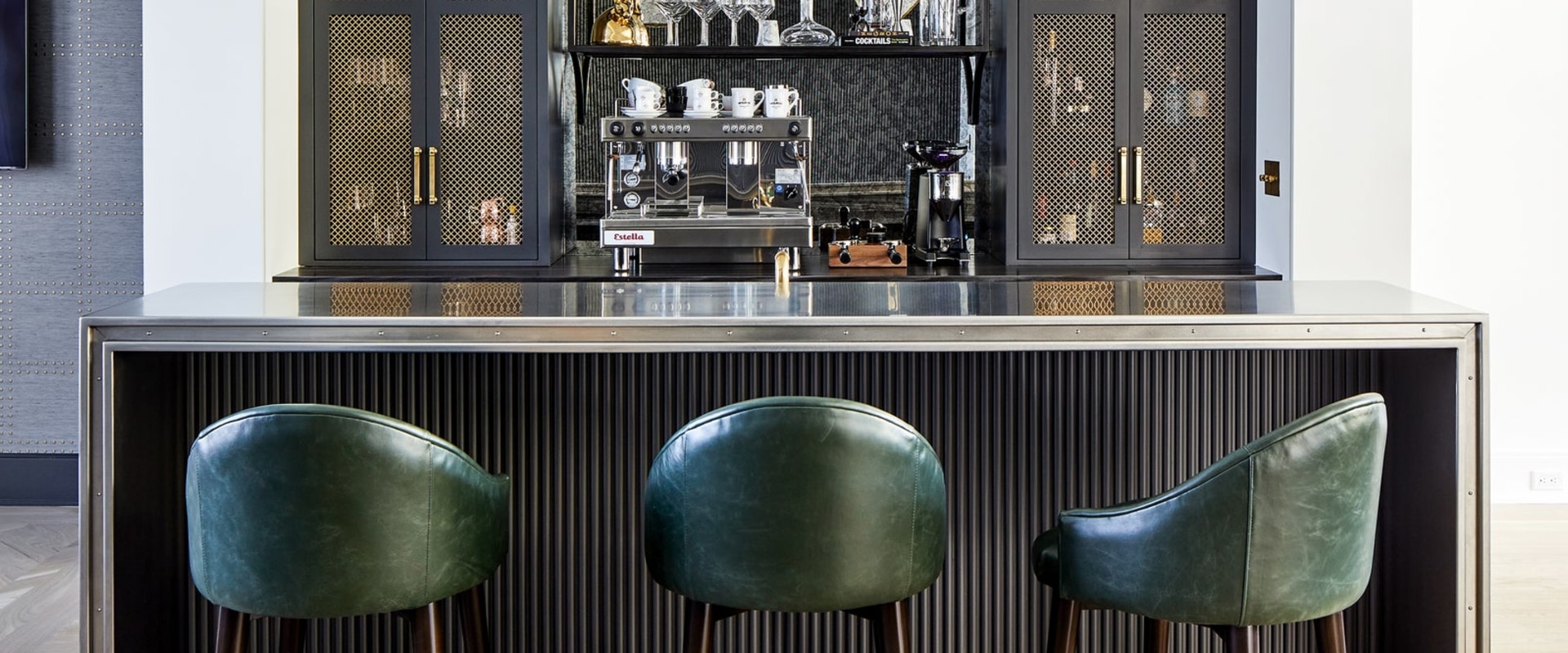 Creating a Cohesive Look with Bar Decor and Accessories